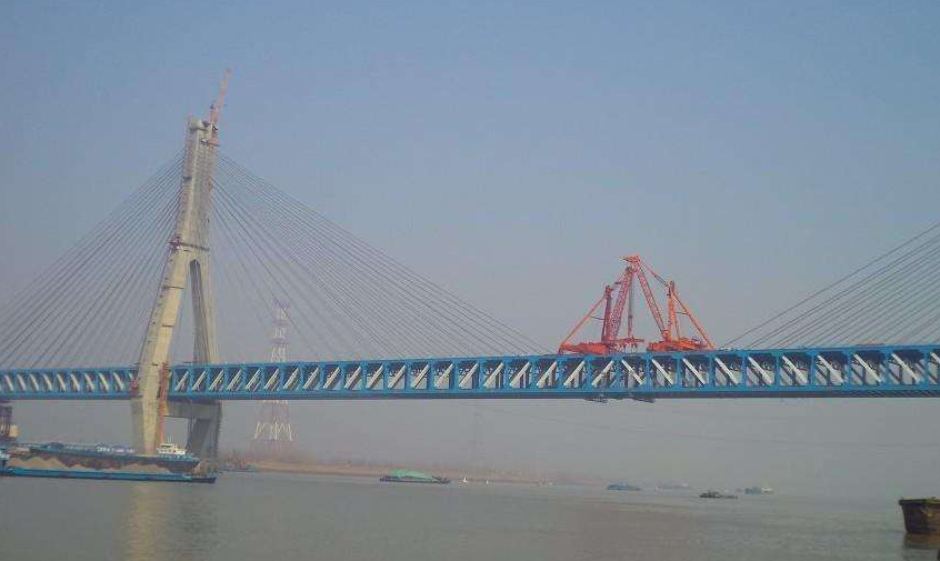 铜陵长江大桥斜拉索更换完工